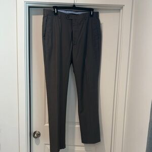 Roundtree & Yorke Men's Tan Dress Pants